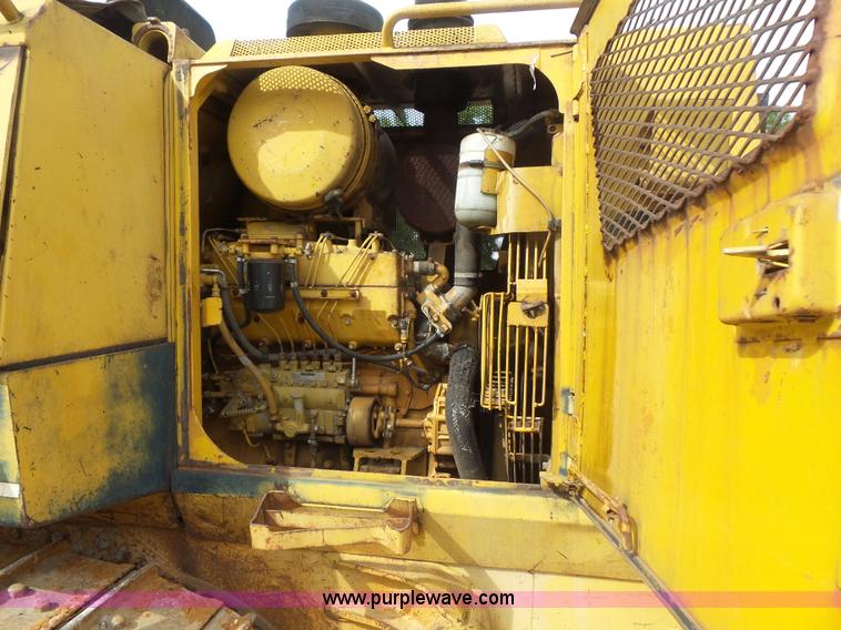 image for item BS9829 1987 Komatsu D66S track loader