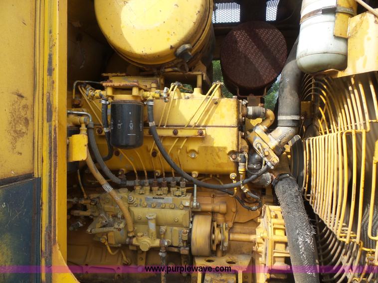 image for item BS9829 1987 Komatsu D66S track loader
