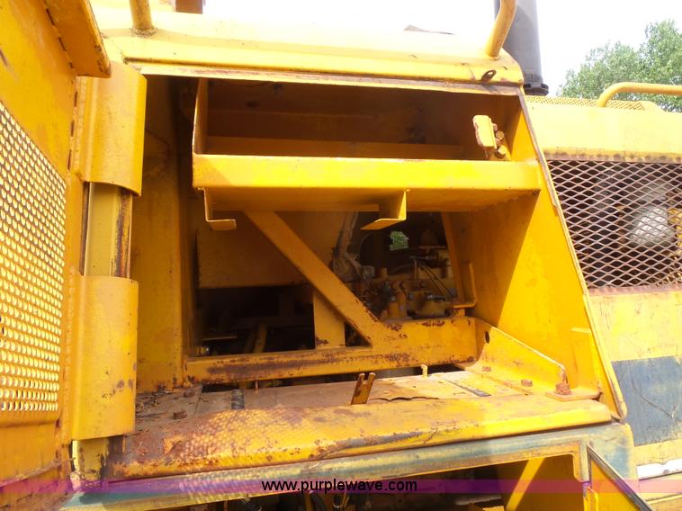 image for item BS9829 1987 Komatsu D66S track loader