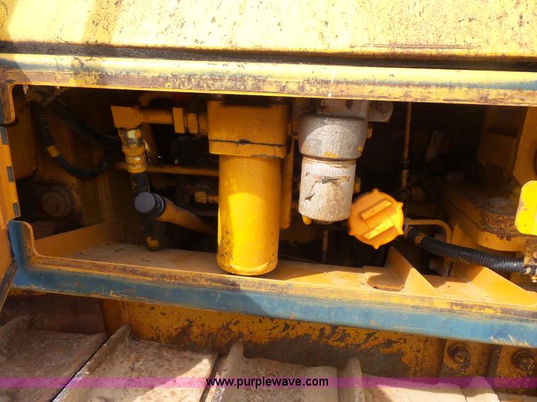 image for item BS9829 1987 Komatsu D66S track loader