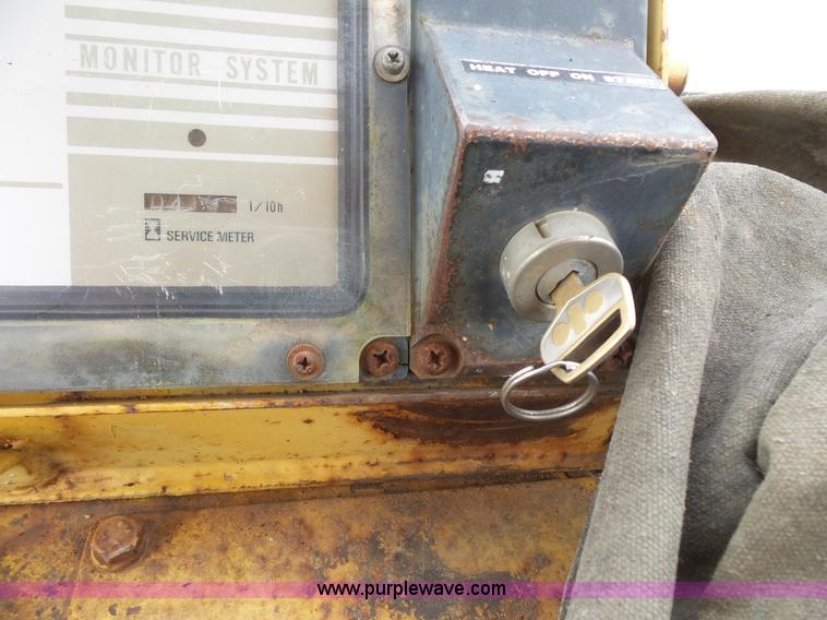 image for item BS9829 1987 Komatsu D66S track loader