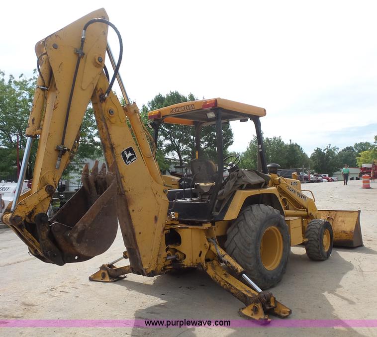 image for item BS9830 1993 John Deere 410D backhoe