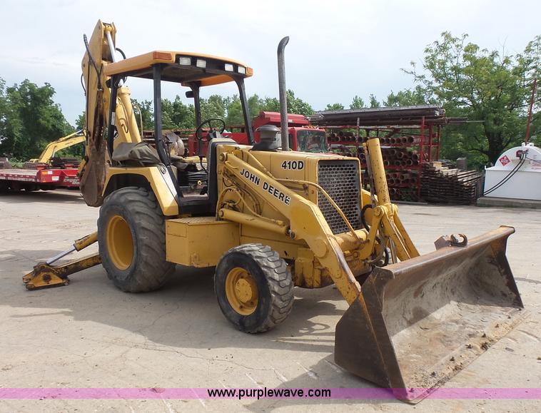 image for item BS9830 1993 John Deere 410D backhoe