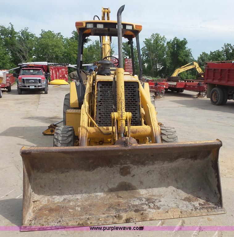image for item BS9830 1993 John Deere 410D backhoe
