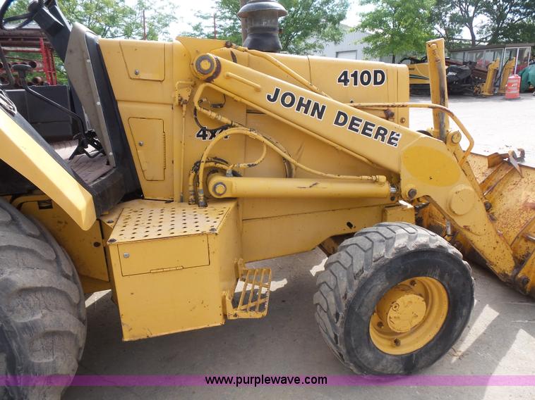 image for item BS9830 1993 John Deere 410D backhoe