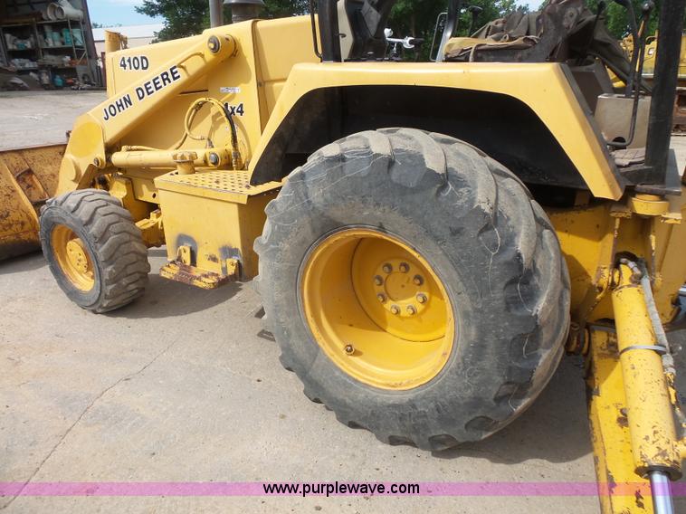 image for item BS9830 1993 John Deere 410D backhoe