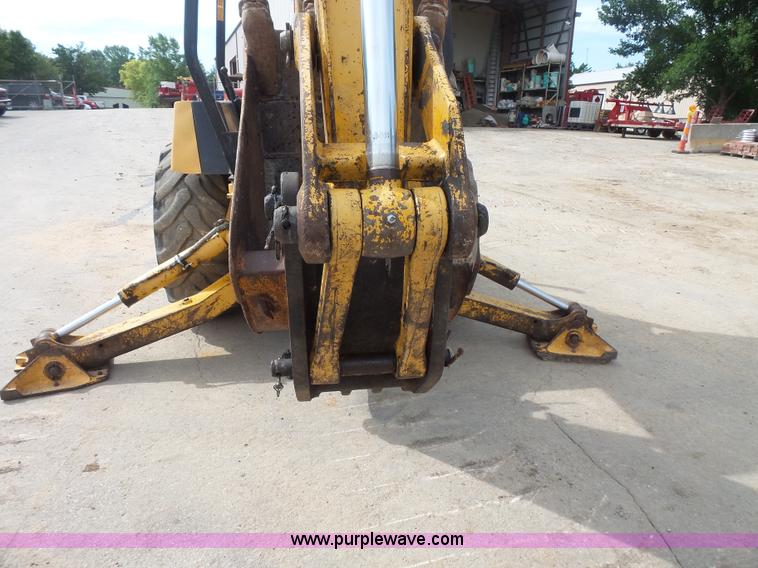 image for item BS9830 1993 John Deere 410D backhoe