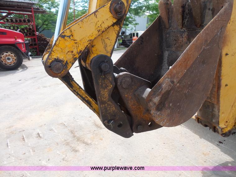 image for item BS9830 1993 John Deere 410D backhoe