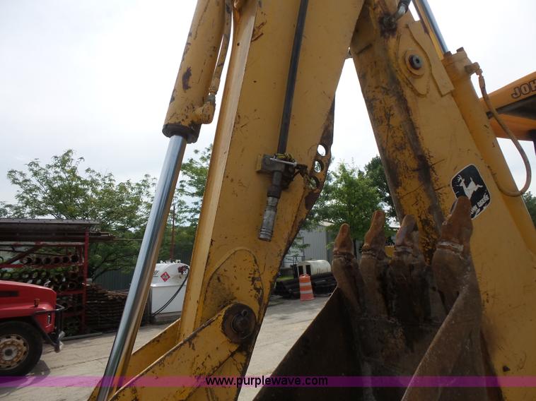 image for item BS9830 1993 John Deere 410D backhoe