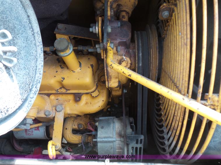 image for item BS9830 1993 John Deere 410D backhoe