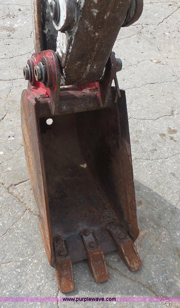 image for item BS9831 1997 Bobcat X325 compact excavator