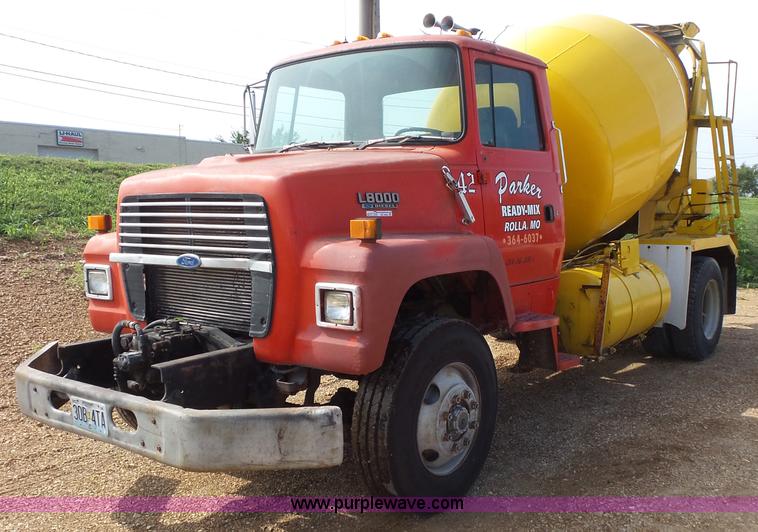 image for item BS9890 1993 Ford L8000 mixer truck