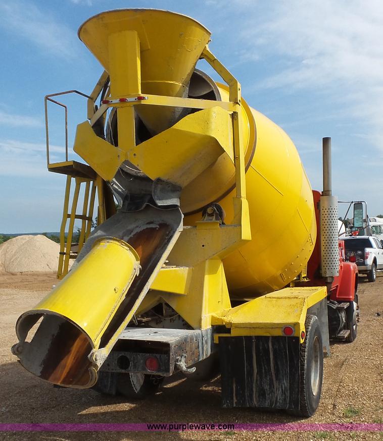 image for item BS9890 1993 Ford L8000 mixer truck