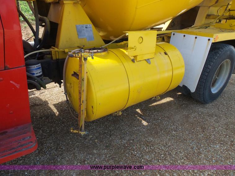 image for item BS9890 1993 Ford L8000 mixer truck