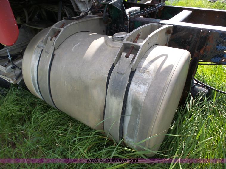 image for item BW9054 1978 Peterbilt 352M semi truck