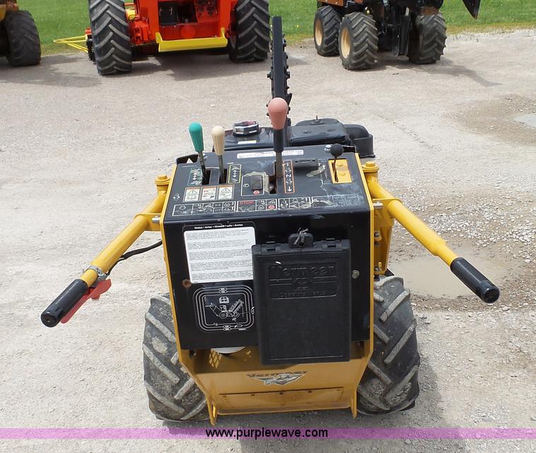 image for item BW9763 Vermeer RTX100 trencher