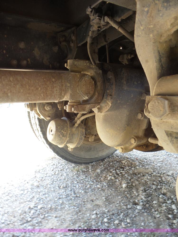 image for item BZ9608 1998 Peterbilt 378 dump truck