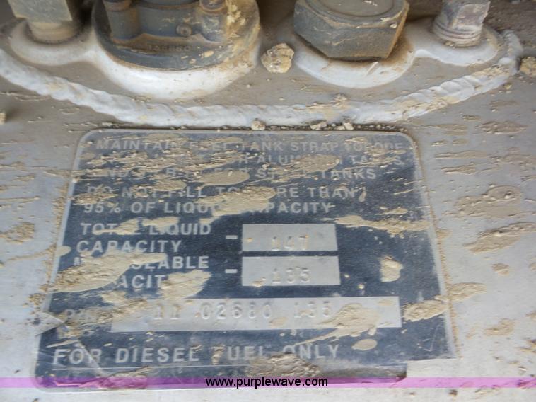 image for item BZ9608 1998 Peterbilt 378 dump truck