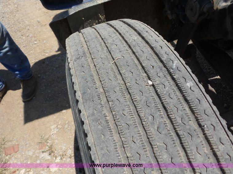 image for item BZ9608 1998 Peterbilt 378 dump truck