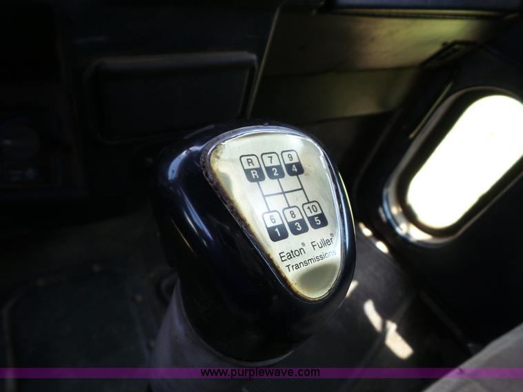 image for item BZ9608 1998 Peterbilt 378 dump truck