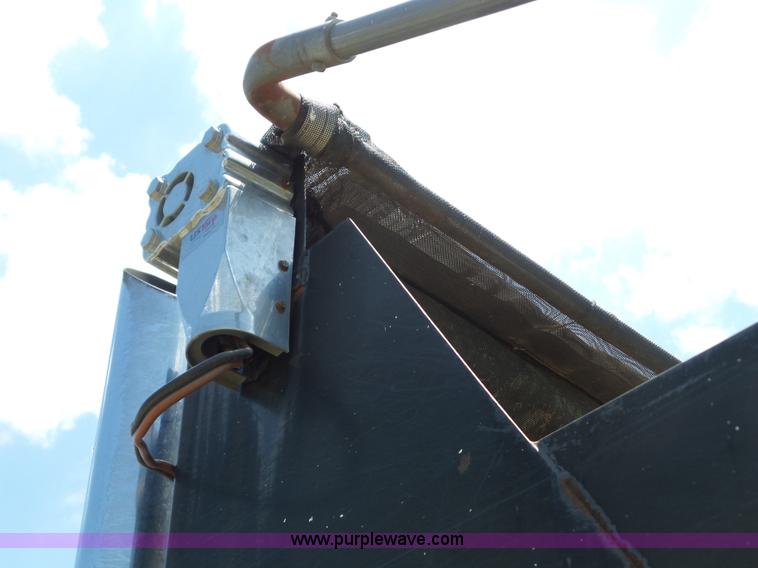 image for item BZ9608 1998 Peterbilt 378 dump truck