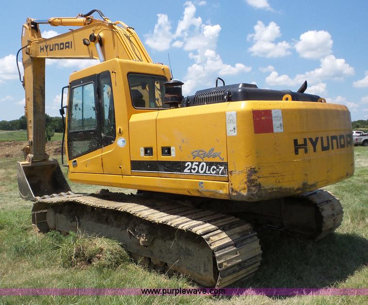image for item BZ9609 2006 Hyundai Robex 250LC-7 excavator