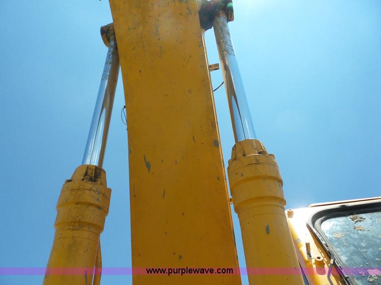 image for item BZ9609 2006 Hyundai Robex 250LC-7 excavator