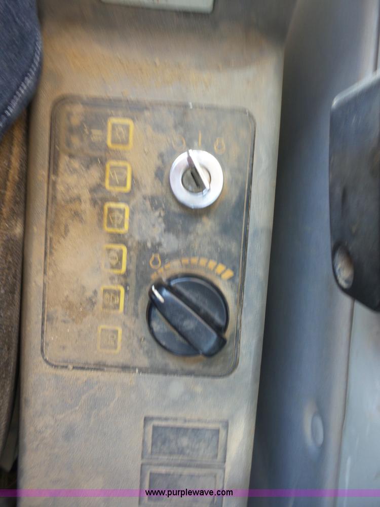 image for item BZ9609 2006 Hyundai Robex 250LC-7 excavator