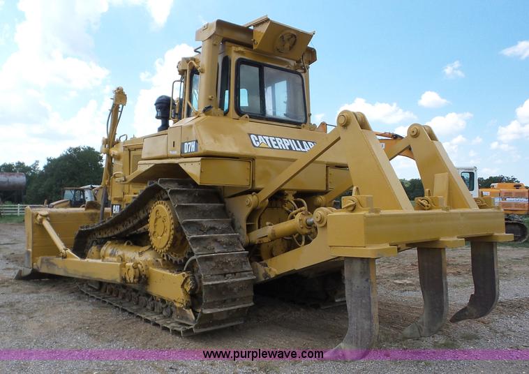 image for item BZ9610 1987 Caterpillar D7H dozer