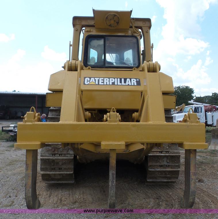 image for item BZ9610 1987 Caterpillar D7H dozer