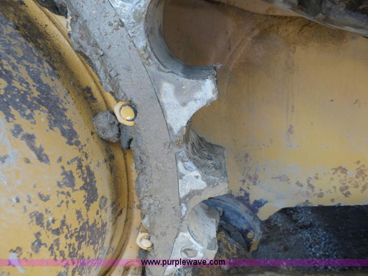 image for item BZ9610 1987 Caterpillar D7H dozer