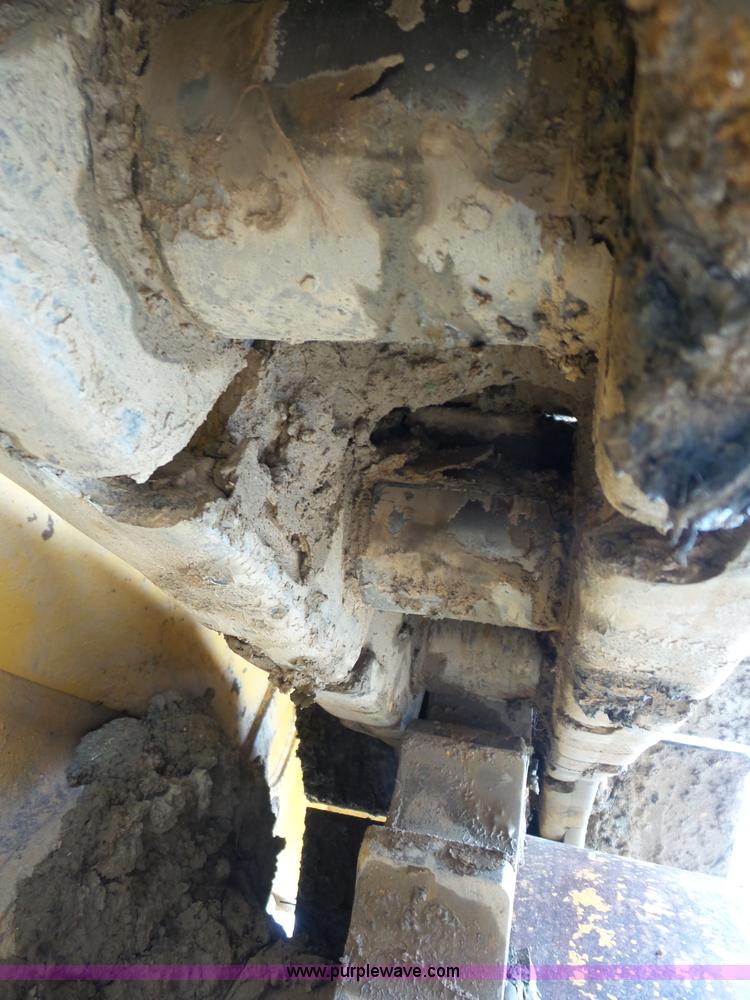 image for item BZ9610 1987 Caterpillar D7H dozer