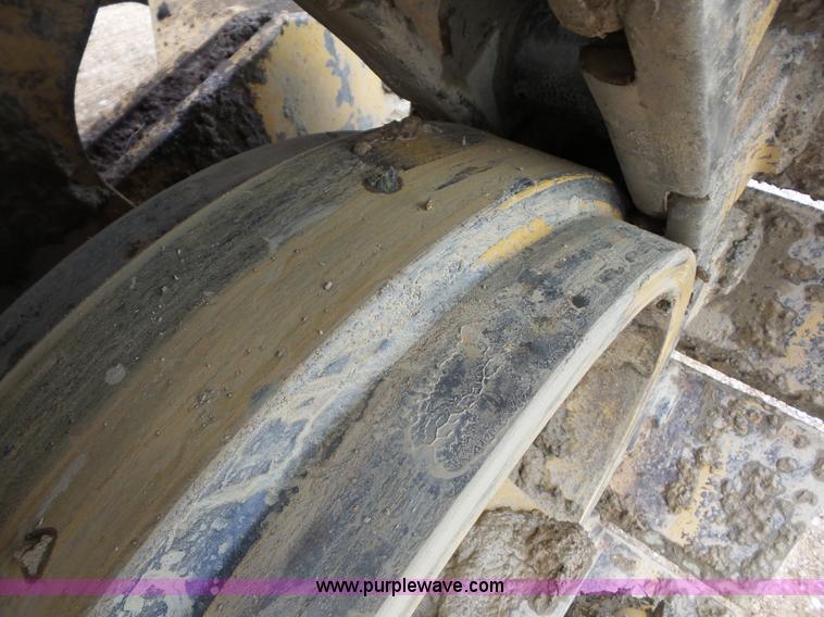 image for item BZ9610 1987 Caterpillar D7H dozer