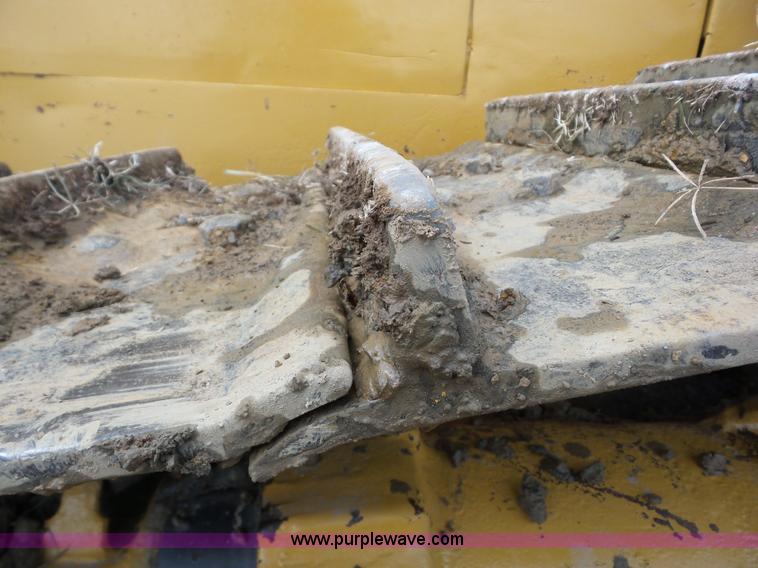 image for item BZ9610 1987 Caterpillar D7H dozer