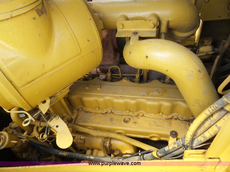 image for item BZ9610 1987 Caterpillar D7H dozer