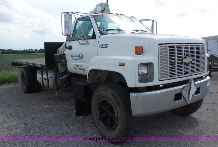 image for item BZ9615 1994 Chevrolet Kodiak flatbed truck