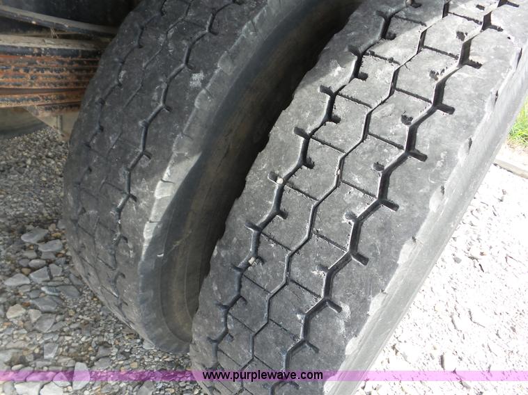 image for item BZ9615 1994 Chevrolet Kodiak flatbed truck