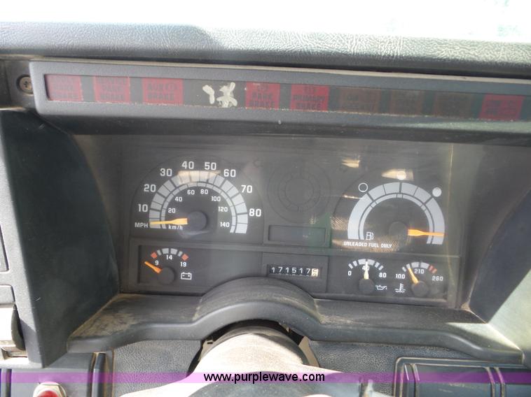 image for item BZ9615 1994 Chevrolet Kodiak flatbed truck