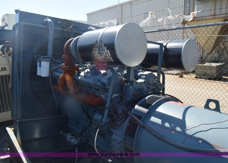 image for item CB9051 1990 Detroit Diesel 8165-7405 generator