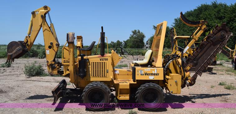 image for item CB9060 2001 Vermeer V5750 trencher
