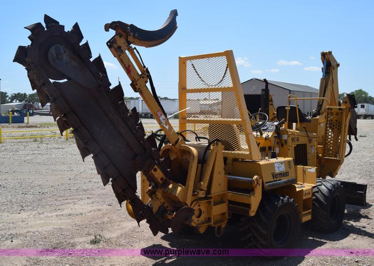 image for item CB9060 2001 Vermeer V5750 trencher