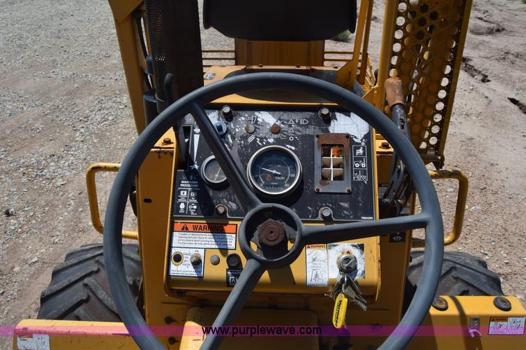 image for item CB9060 2001 Vermeer V5750 trencher