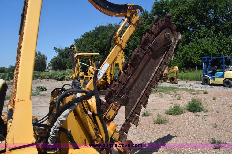 image for item CB9060 2001 Vermeer V5750 trencher