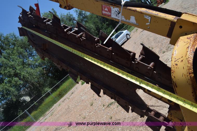 image for item CB9060 2001 Vermeer V5750 trencher