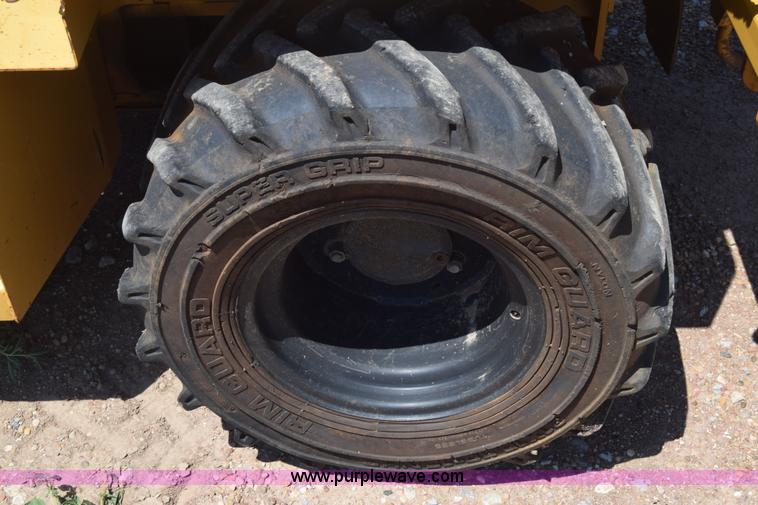 image for item CB9060 2001 Vermeer V5750 trencher