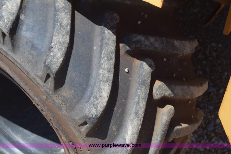 image for item CB9060 2001 Vermeer V5750 trencher