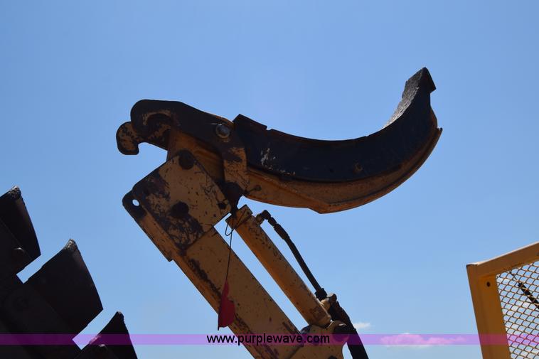 image for item CB9060 2001 Vermeer V5750 trencher