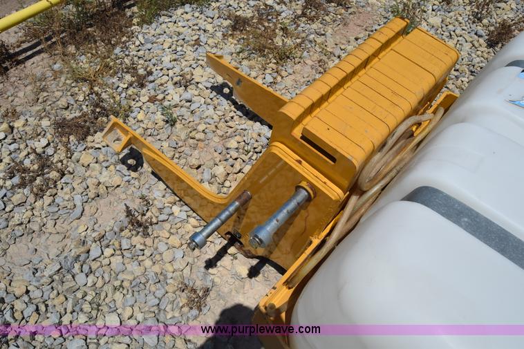 image for item CB9064 2007 Vermeer ATT1250 water tank