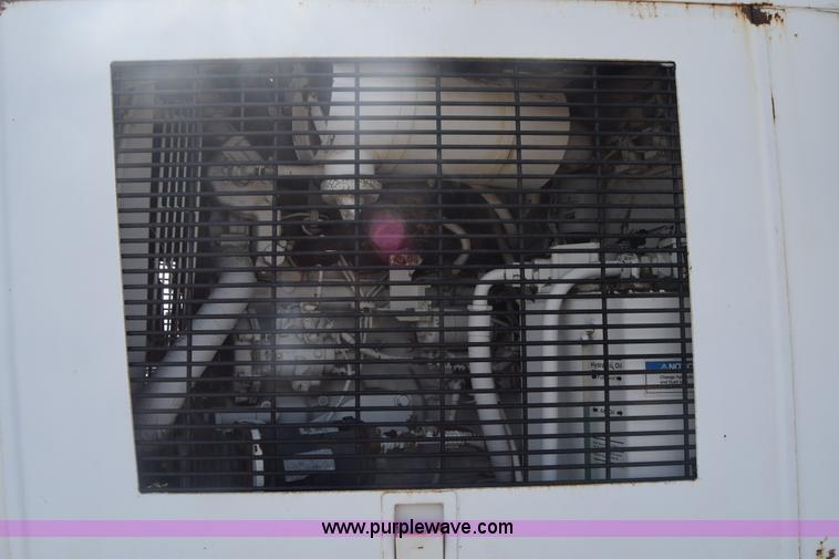 image for item CB9430 1995 Elgin Pelican Series P street sweeper