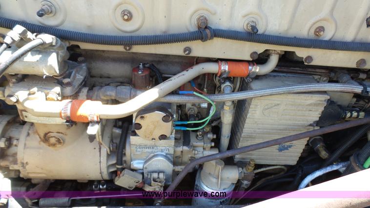 image for item F1430 1989 Freightliner FLD truck chassis